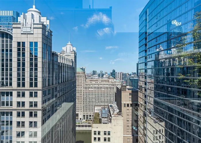 Linea Luxury Living With Indoor Pool And Rooftop Views In The Loop