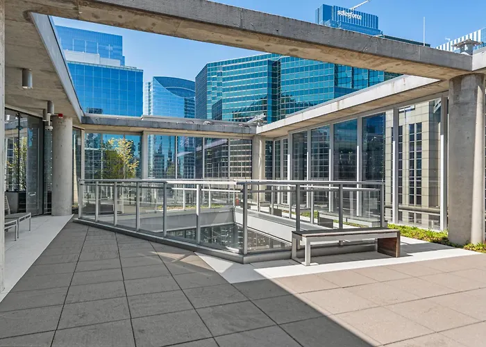 Apartment Linea Luxury Living With Indoor Pool And Rooftop Views In The Loop *