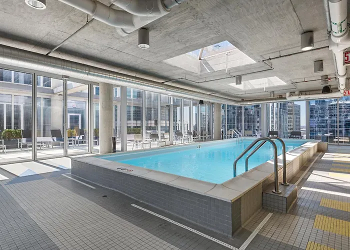 Apartment Linea Luxury Living With Indoor Pool And Rooftop Views In The Loop Chicago