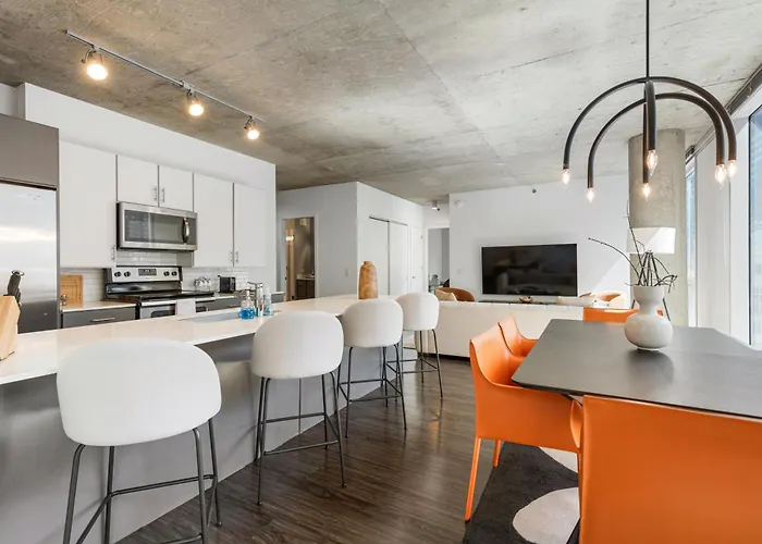 Linea Luxury Living With Indoor Pool And Rooftop Views In The Loop