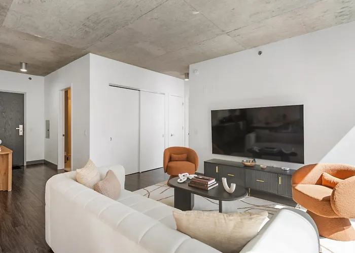Apartment Linea Luxury Living With Indoor Pool And Rooftop Views In The Loop *