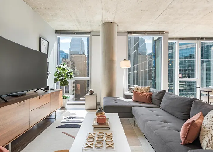 Linea Luxury Living With Indoor Pool And Rooftop Views In The Loop *