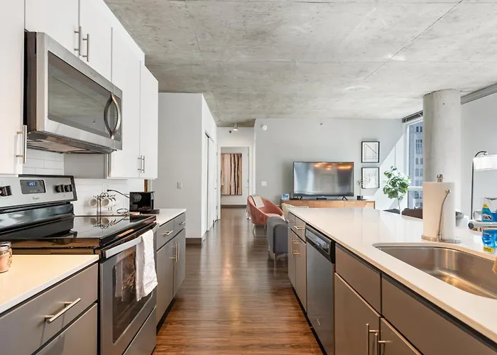 Apartment Linea Luxury Living With Indoor Pool And Rooftop Views In The Loop *