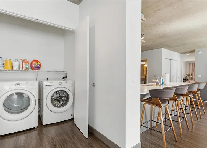 Linea Luxury Living With Indoor Pool And Rooftop Views In The Loop *