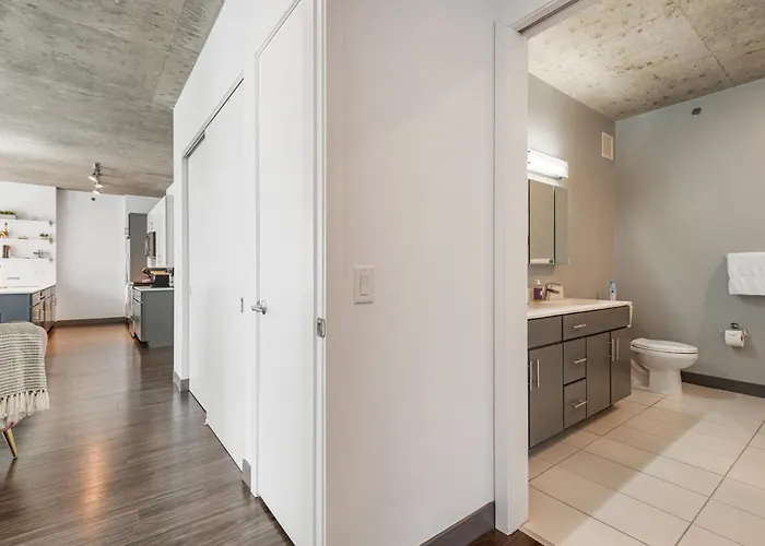 Apartment Linea Luxury Living With Indoor Pool And Rooftop Views In The Loop *